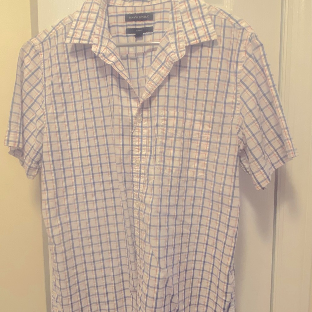Banana Republic mens size medium blue white and red check short sleeve shirt